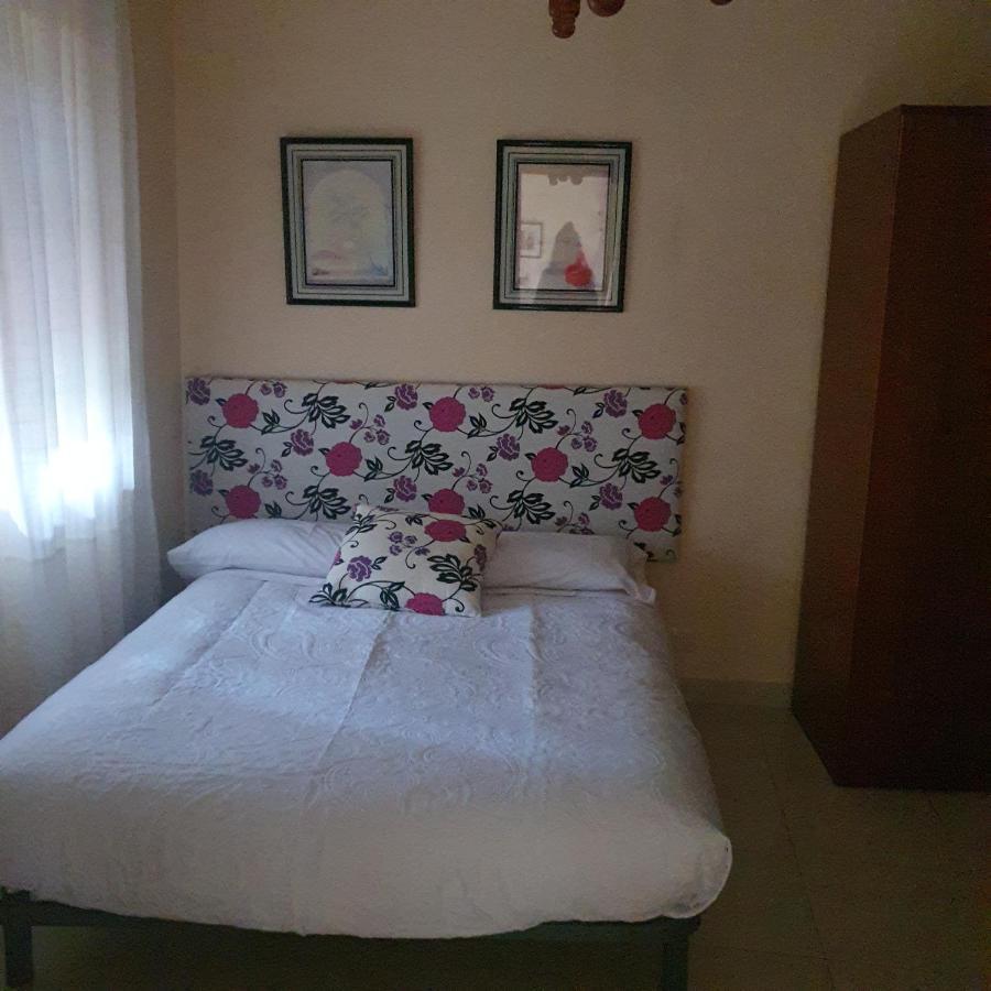 El Hostal De Maria Elena Vera de Moncayo Extérieur photo